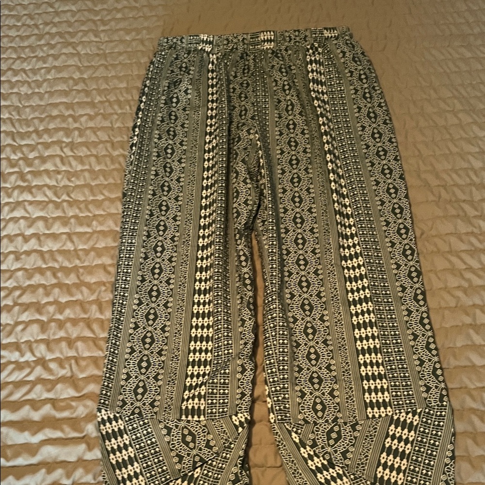 Green and Cream Patterned Pants